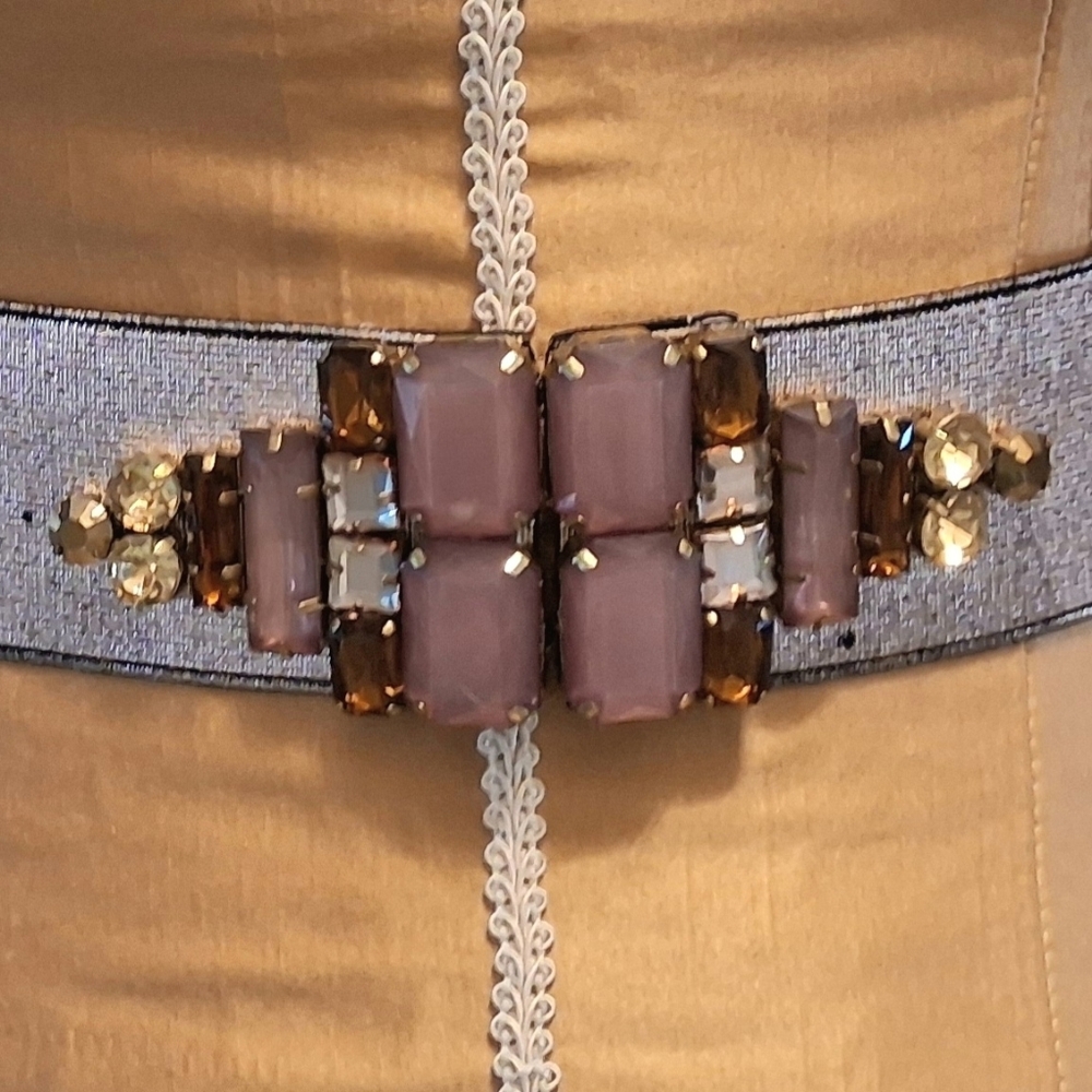 Anthropologie Rose Shimmer Jeweled Embellished Belt - M - Picture 5 of 7